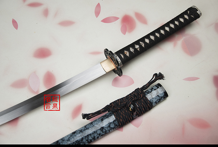 实战试斩夹钢三枚合拉丝武士刀,龙泉者言刀剑,宝剑,冷兵器收藏,日本刀
